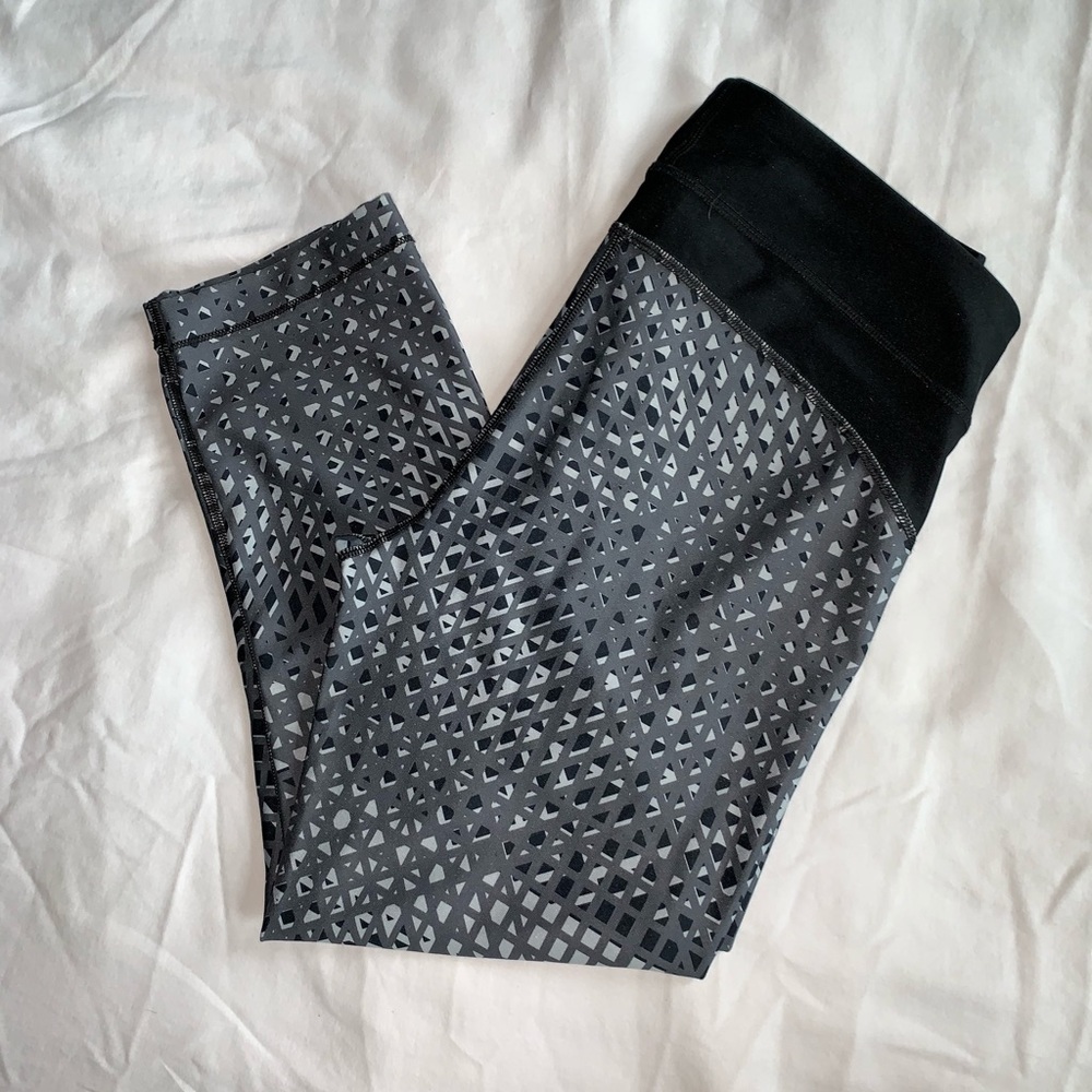 Under Armour Capri athletic leggings